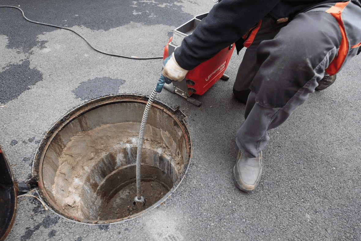 Quelle est l’importance de l’entretien et du curage des canalisations ?
