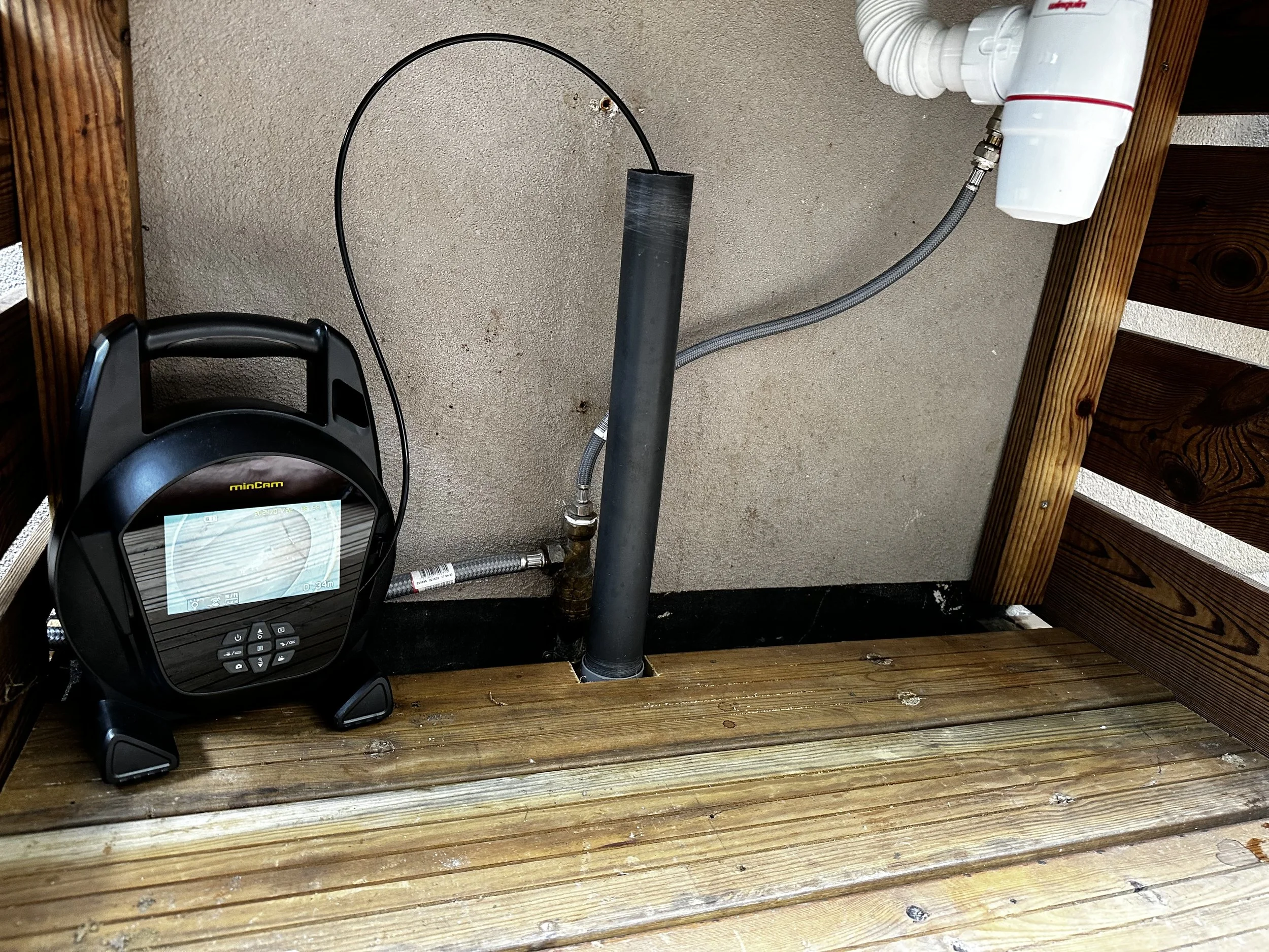 passage-camera-canalisation-95